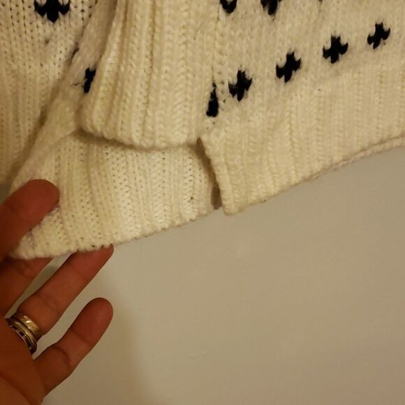 Forever 21 fair isle, Crewneck sweater size small - Picture 2 of 5